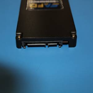 MP100 8 G SATA Flash Drive MP100 8 G SATA Flash Drive